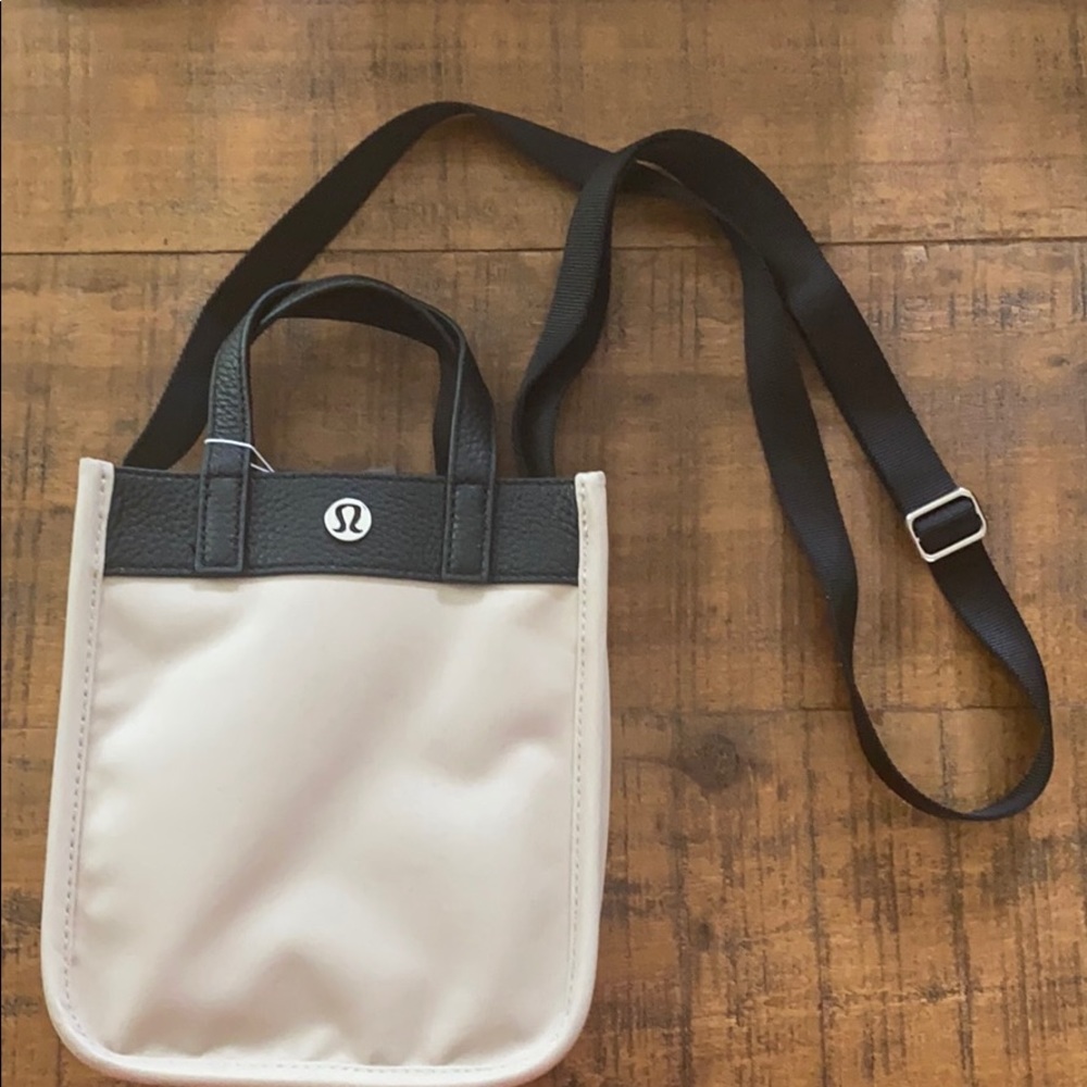 LAST ONE:  Lululemon Lemon Now and Always Tote - Picture 6 of 14